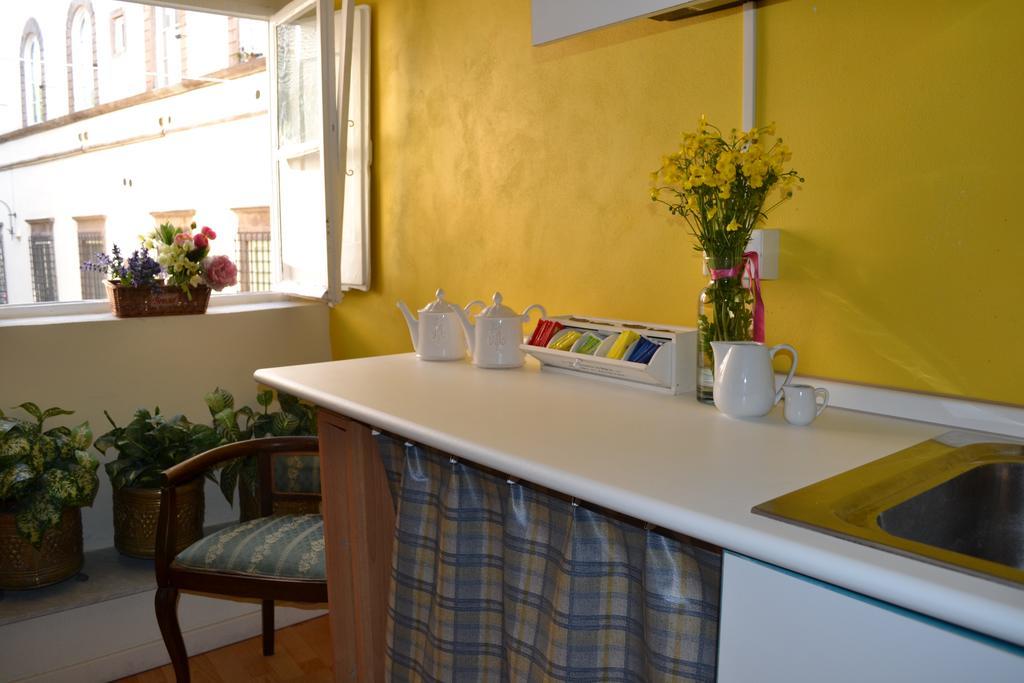 Studio In Centre Appartement Lucca Buitenkant foto